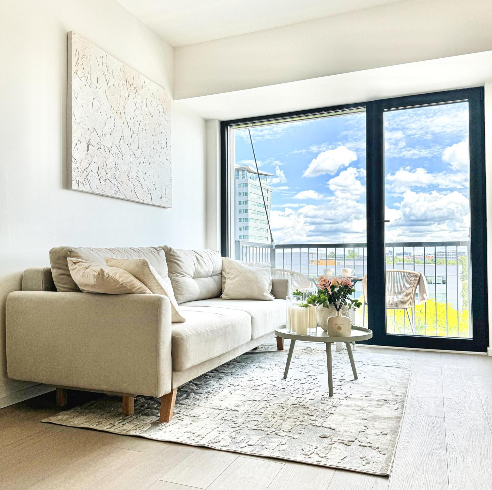 Apartment New Modern, River View Near Center Prague